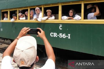 Menikmati wisata kereta api kuno rute Stasiun Ambarawa - Stasiun Tuntang, Jawa Tengah