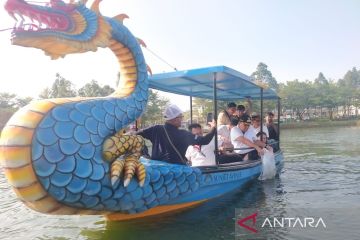 Pemprov DKI tebar 10 ribu benih ikan endemik di Waduk Citra 8