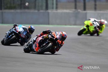 Aksi-aksi pembalap pada latihan bebas MotoGP Mandalika