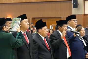 45 anggota DPRD Maluku dilantik, ini pesan Pj Gubernur