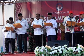 3 paslon Pilkada Keerom bacakan 3 poin deklarasi kampanye damai