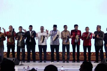 Paslon Gubernur dan Wakil Gubernur Aceh teken deklarasi Pilkada damai