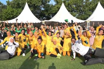 Semangat suporter bantu hoki putri outdoor Sumut kalahkan Jatim 4-0