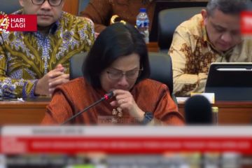 Tangis haru Sri Mulyani di Rapat Banggar DPR