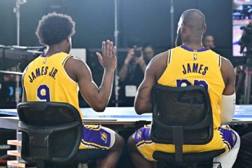 LeBron James optimistis sambut musim ke-22 bersama Lakers