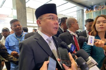 Waka DPR sebut akan kaji soal dana pensiun seumur hidup