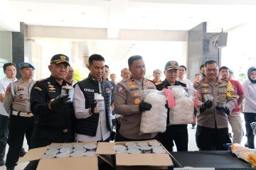 Tersembunyi di Barang Pekerja Migran, 12 Kilogram Sabu Ditemukan Petugas Bea Cukai dan Polda Jateng