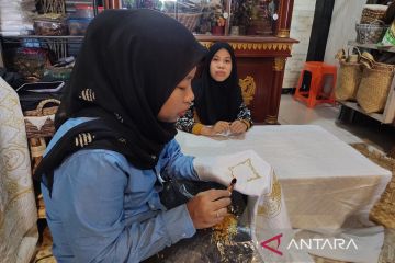 Perajin: Batik besurek Bengkulu diminati dua negara Asia