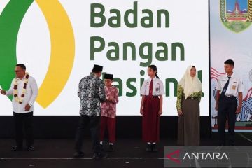 Watimpres sebut uji coba makan bergizi berlangsung di 316 sekolah