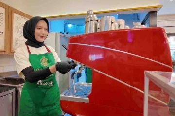 KAI Services hadirkan Loko Cafe bagi pengunjung HUT Ke-79 TNI di Monas