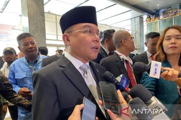 Waka DPR sebut akan kaji soal dana pensiun seumur hidup