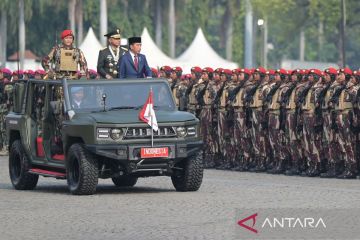 Upacara peringatan HUT Ke-79 TNI di Lapangan Silang Monumen Nasional Jakarta