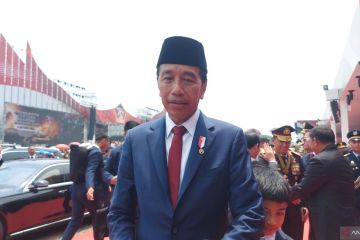 HUT TNI, Jokowi anugerahkan Yudha Dharma Pratama dan Samkaryanugraha