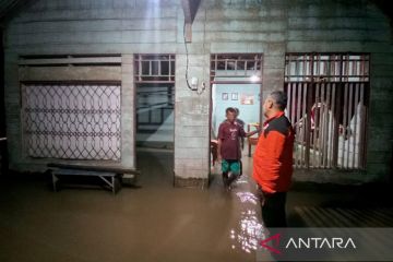 BNPB: Banjir di Halmahera surut dan warga mulai membersihkan rumah