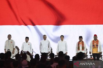 Ketiga pasangan cagub-cawagub DKI Jakarta ikuti debat perdana