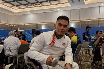 Sempat tekuni atletik, Akhmad Saidah gondol emas anggar kursi roda