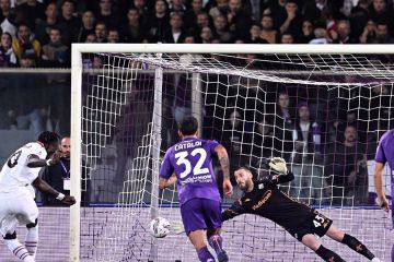 Percayalah dia masih monster, kata pelatih Fiorentina tentang De Gea