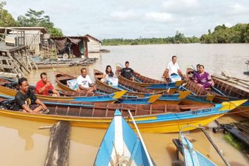 Pemkab Kapuas apresiasi bantuan perahu nelayan Tumbang Mangkutup