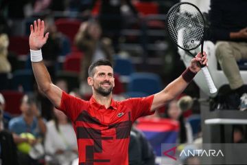 Djokovic main dominan saat Zverev berjuang capai 16 besar di Shanghai