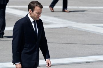 Parlemen Prancis tolak usulan pemakzulan Presiden Macron