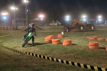 Puluhan crosser bersaing perebutkan juara Trial Game Dirt