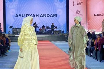 Kemenkop UKM gelar Modest Fashion Month dukung industri fesyen lokal