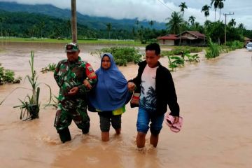 Kemarin, Jokowi tanggapi wasit pertandingan timnas hingga banjir Aceh