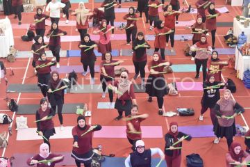 Tren olahraga pound fit di Samarinda