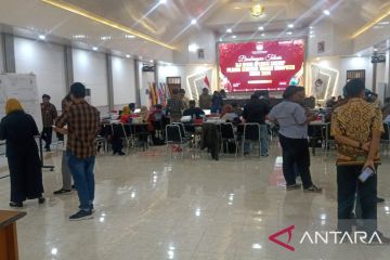 KPU Sidoarjo bersama PPK mulai uji coba Sirekap Pilkada 2024