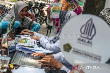 Kemarin, sanksi pengusaha tanpa sertifikasi halal hingga "hunter moon"