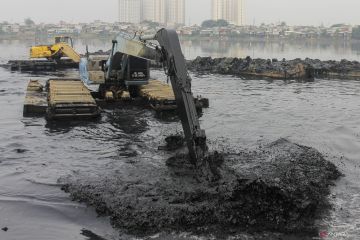 DKI kemarin, pembangunan LRT Jakarta hingga antisipasi musim hujan