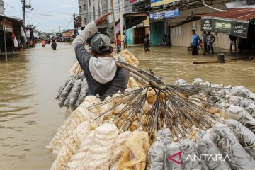 Ribuan warga mengungsi akibat bajir di Aceh Tamiang