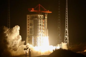 China sukses luncurkan kelompok satelit baru