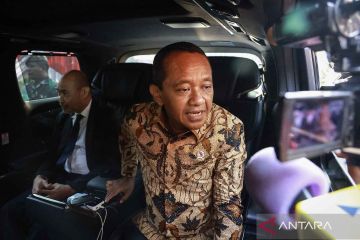 Bahlil bantah isu Jokowi masuk jajaran pengurus Golkar