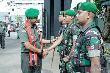 Pangdam Pattimura ingatkan prajurit terlibat politik berisiko dipecat