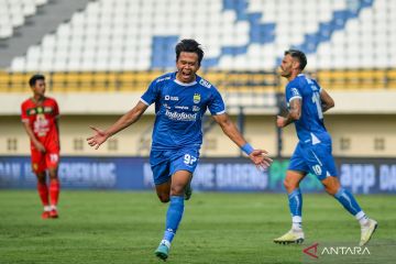 Liga 1: Persib Bandung kalahkan Persebaya Surabaya dengan skor 2-0