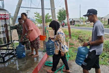 Warga Pagung Kediri manfaatkan sarana air bersih yang dibangun TNI