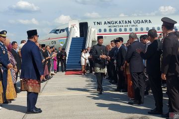 Presiden Prabowo lepas Jokowi pulang ke Solo