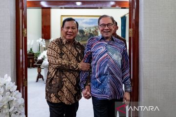 PM Anwar-Presiden Marcos tiba di Jakarta jelang pelantikan Presiden RI