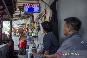 Prabowo tutup pidato kenegaraannya dengan tiga kali ucapan "merdeka!"