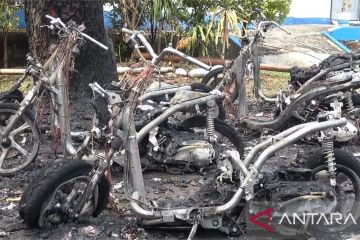 Polisi selidiki enam motor tiba-tiba terbakar di SLB Makassar