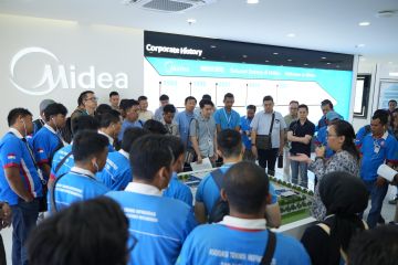 Optimalkan produksi di pabrik baru, Midea perkuat sinergi dengan diler