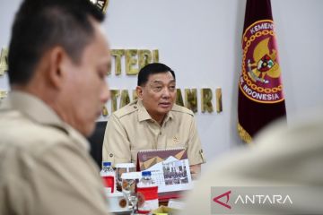 Menhan Sjafrie pimpin rapat perdana, minta update dari dirjen