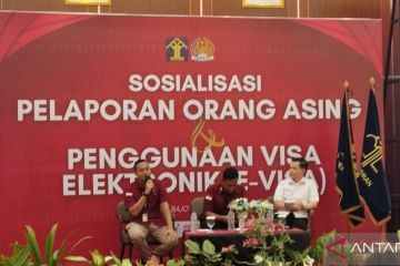 Imigrasi Labuan Bajo sosialisasikan pelaporan orang asing dan e-visa