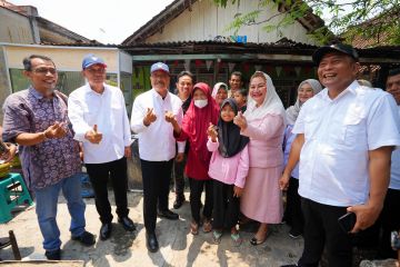 Gus Ipul sambangi penerima YAPI, beri pesan jangan putus sekolah