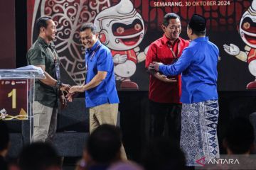 Andika Perkasa-Hendrar Prihadi dan Ahmad Luthfi-Taj Yasin Maimoen ikuti debat publik perdana pilgub Jateng 2024  