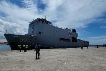 450 personel Satgas Pamtas RI tiba di Aceh dengan KRI dr. Soeharso-990