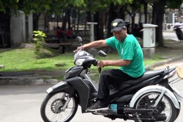 Sosok Budi yang aktif berkarya melalui modifikasi motor roda tiga