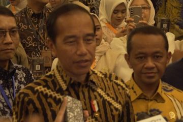 Jokowi jawab isi pertemuan dengan Prabowo saat makan malam bersama