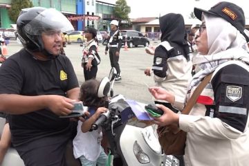 Pemkot Jayapura gelar operasi yustisi e-KTP di PTC Entrop